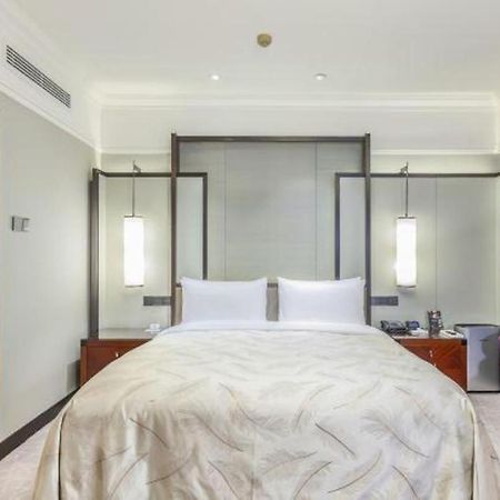Shijiazhuang International Building Hotel Εξωτερικό φωτογραφία